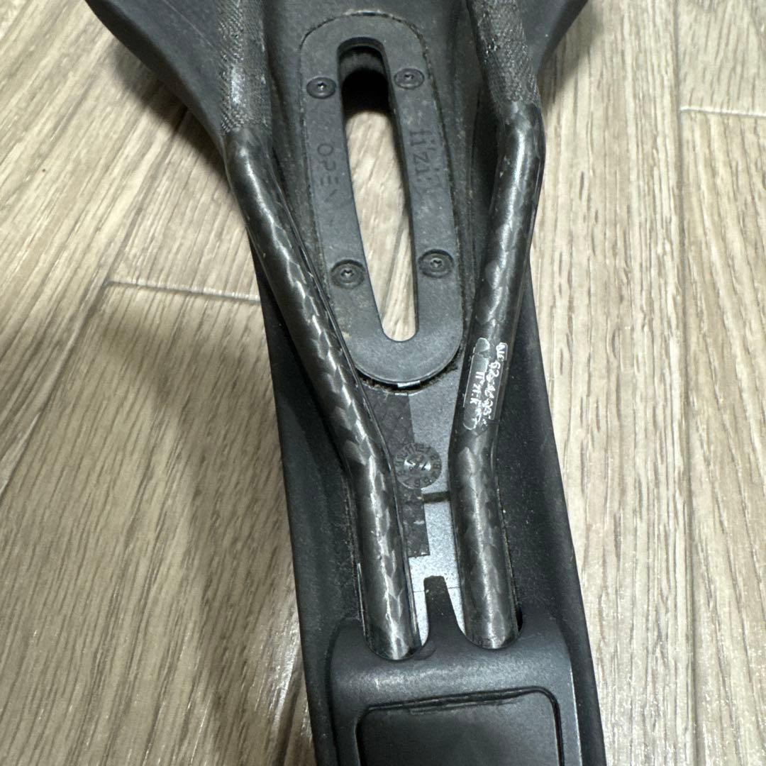 3／34まで販売　フィジークARIONE R1 OPEN カーボンレール