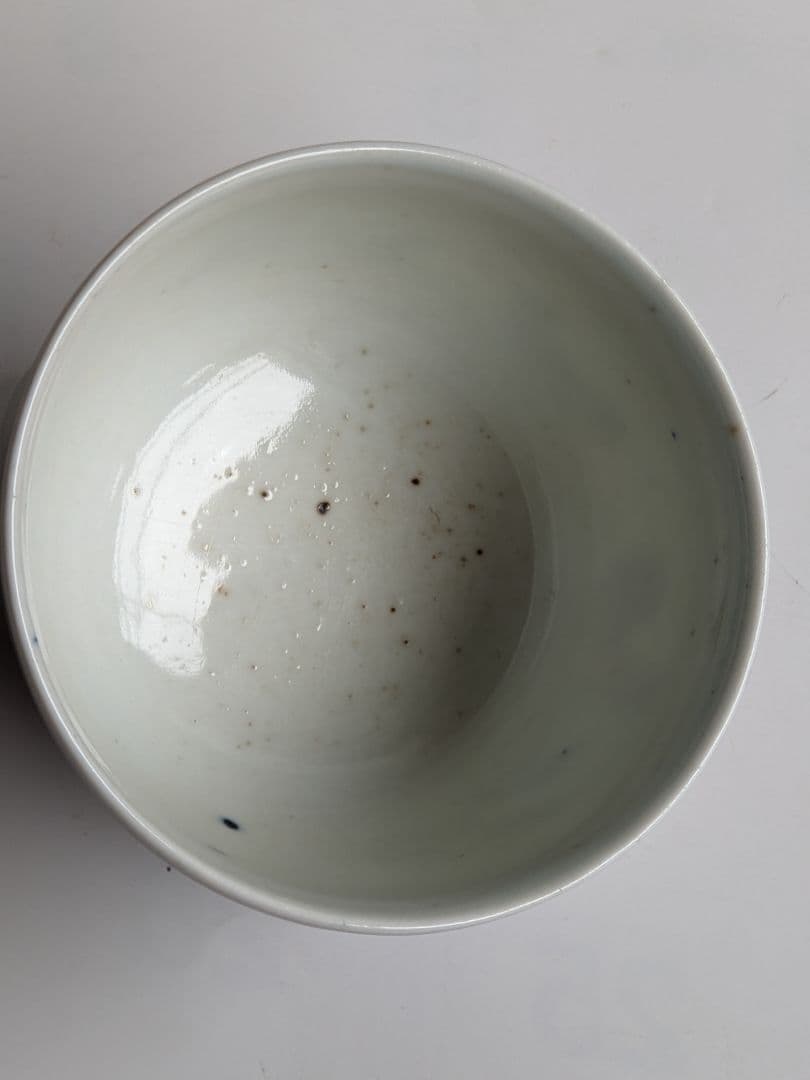 ♦中国 古い倣古品 チキンカップ 大明成化年製 染付色絵 闘彩鶏図 茶碗 骨董品