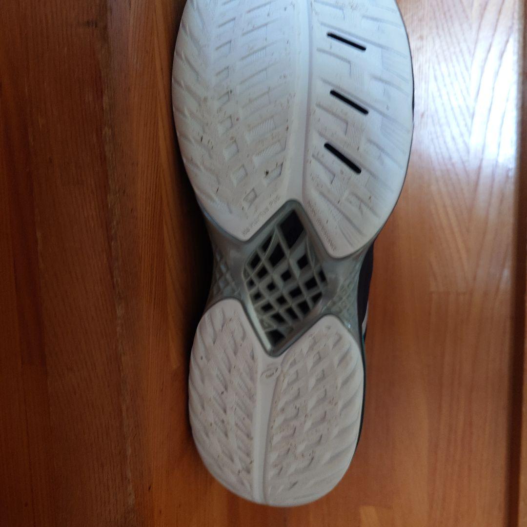 アシックスバレーボールシューズ