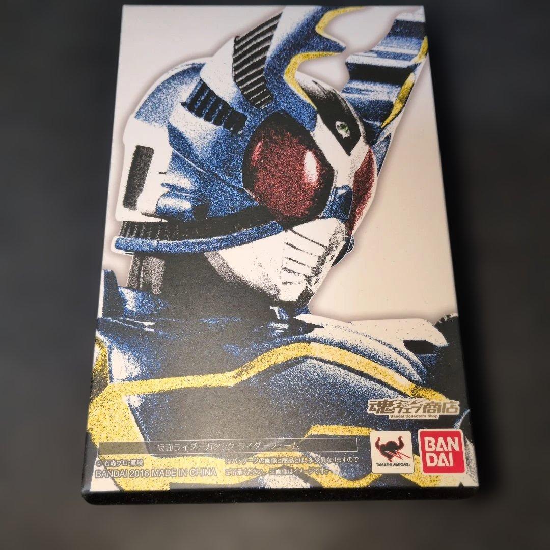 S.H.Figuarts（真骨彫製法） 仮面ライダーガタック ライダーフォーム