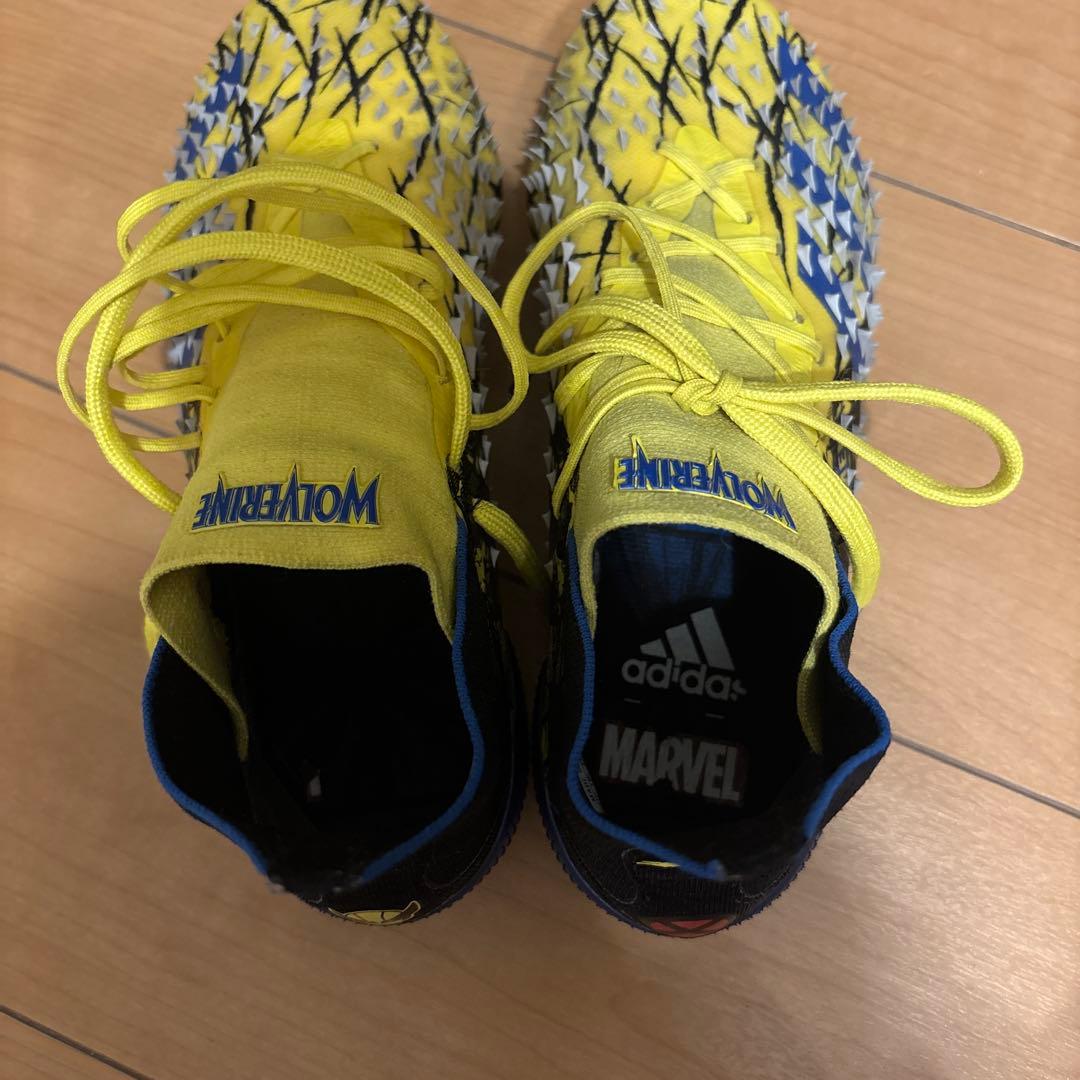 adidas PREDATOR FREAK.1 FG サッカースパイク　23.5