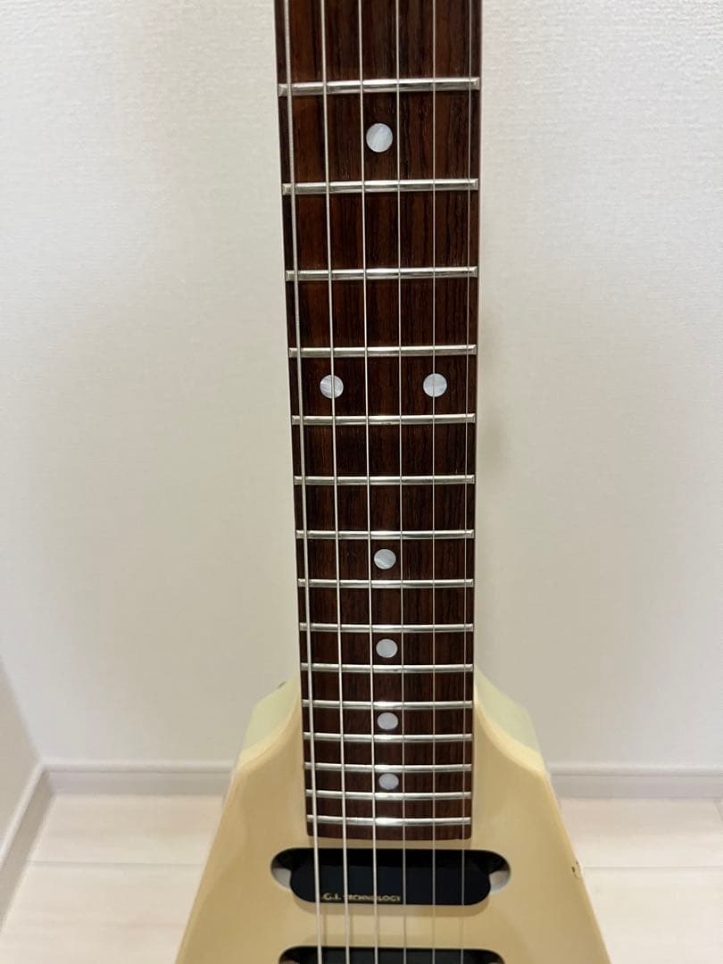 FERNANDES フライングV タイプ