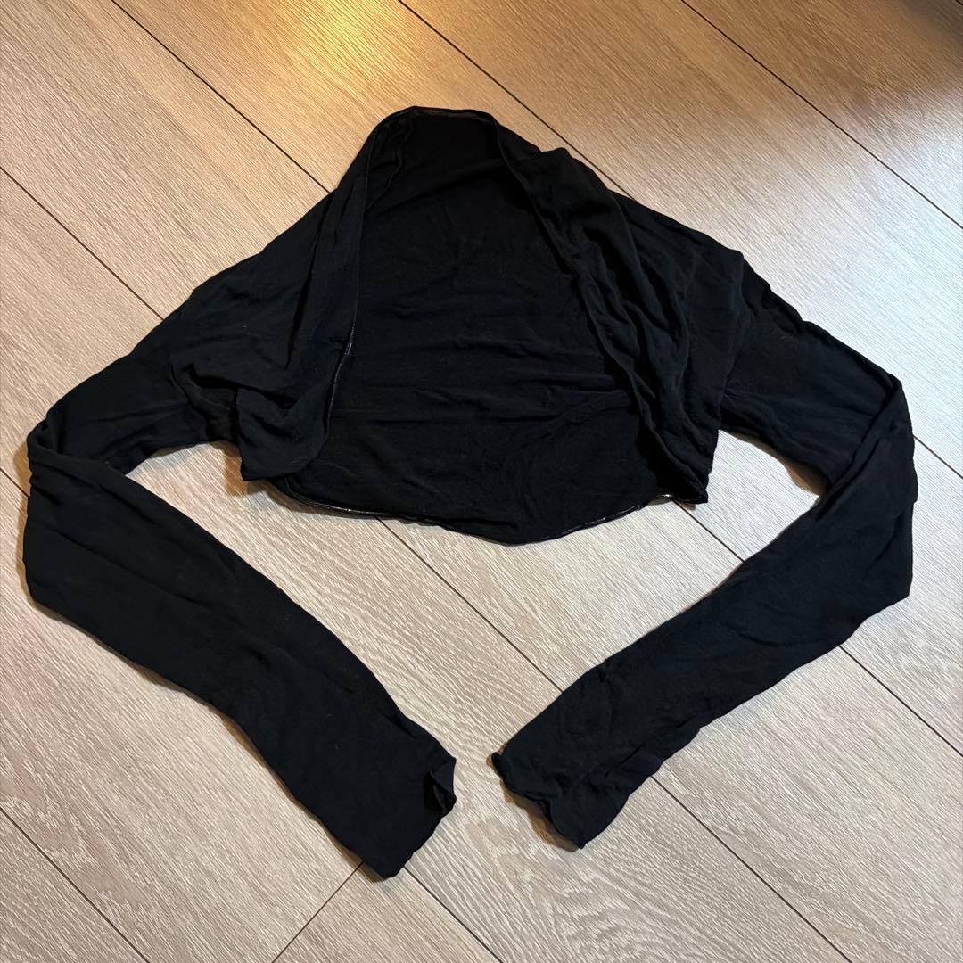 Byplie バイプリエ　ニットシャーリングシュラグ　黒　バレエ　トップス