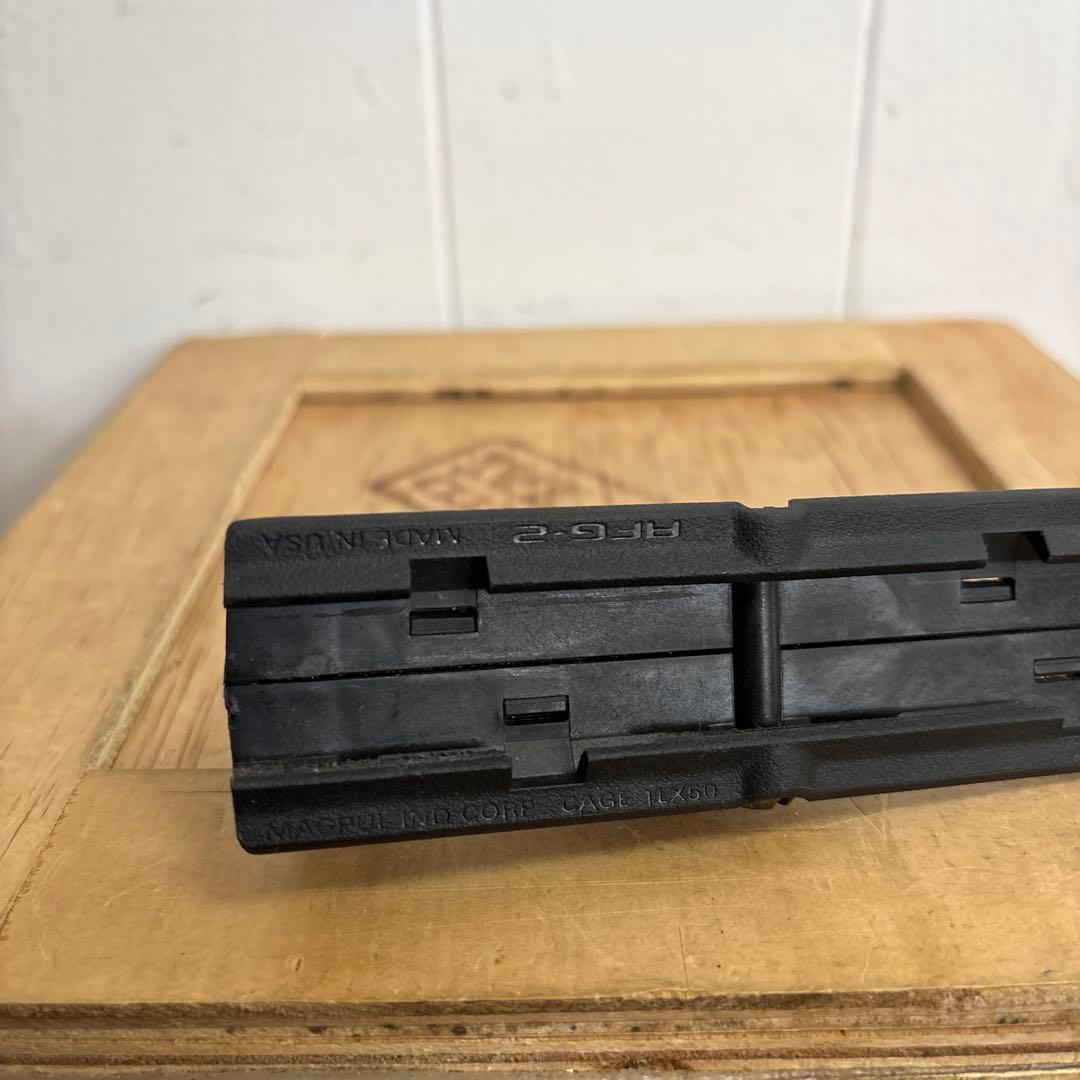 米軍　USA製 MAGPUL マグプル　アングルフォアグリップ AFG−2