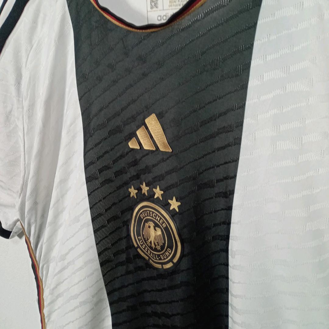 adidas ドイツ代表 2022 サッカーシャツ ユニホーム　XL