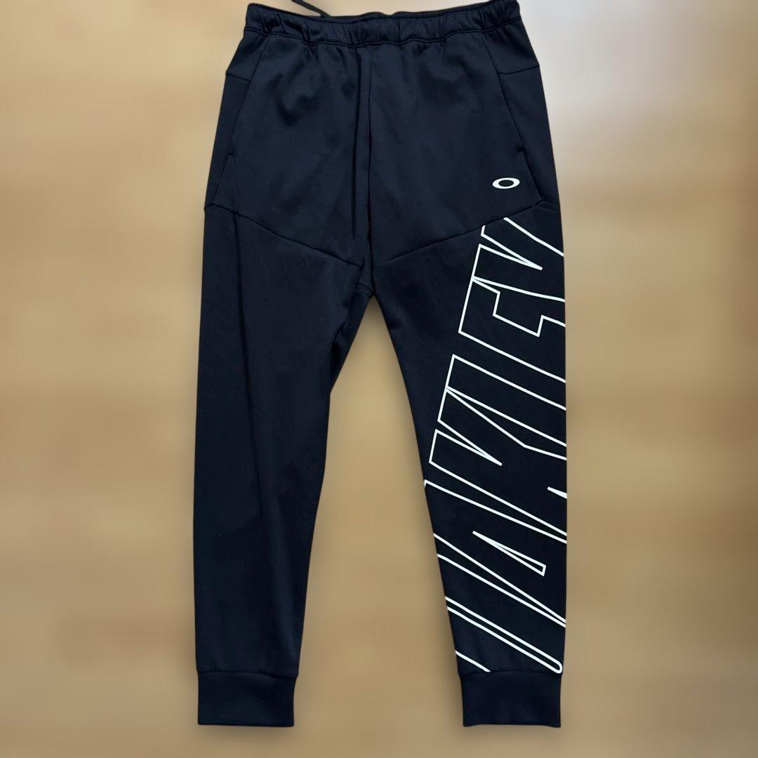 美品　Oakley セットアップ　BLACK ジャージ上下セット