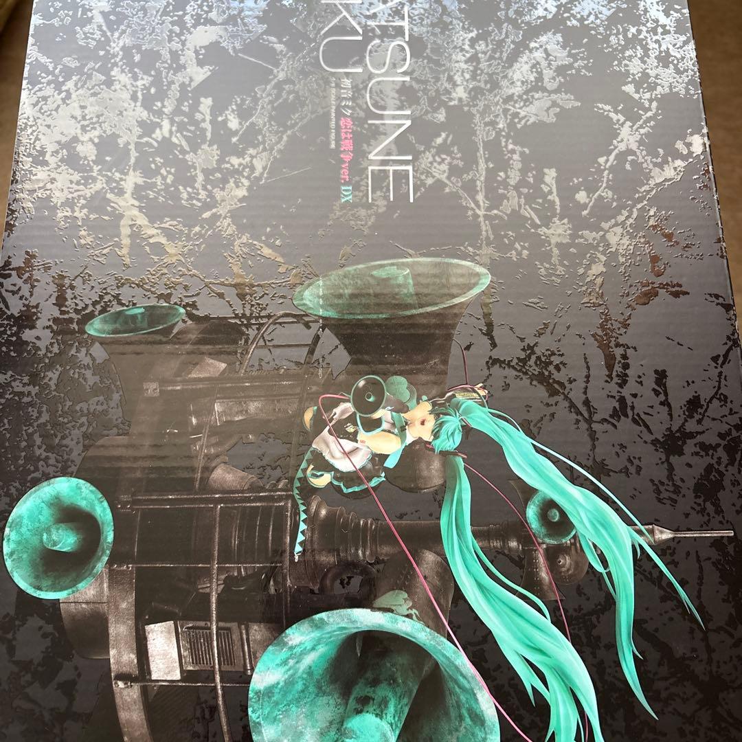 【美品レア】初音ミク 恋は戦争Ver. DX 1/8 フィギュア