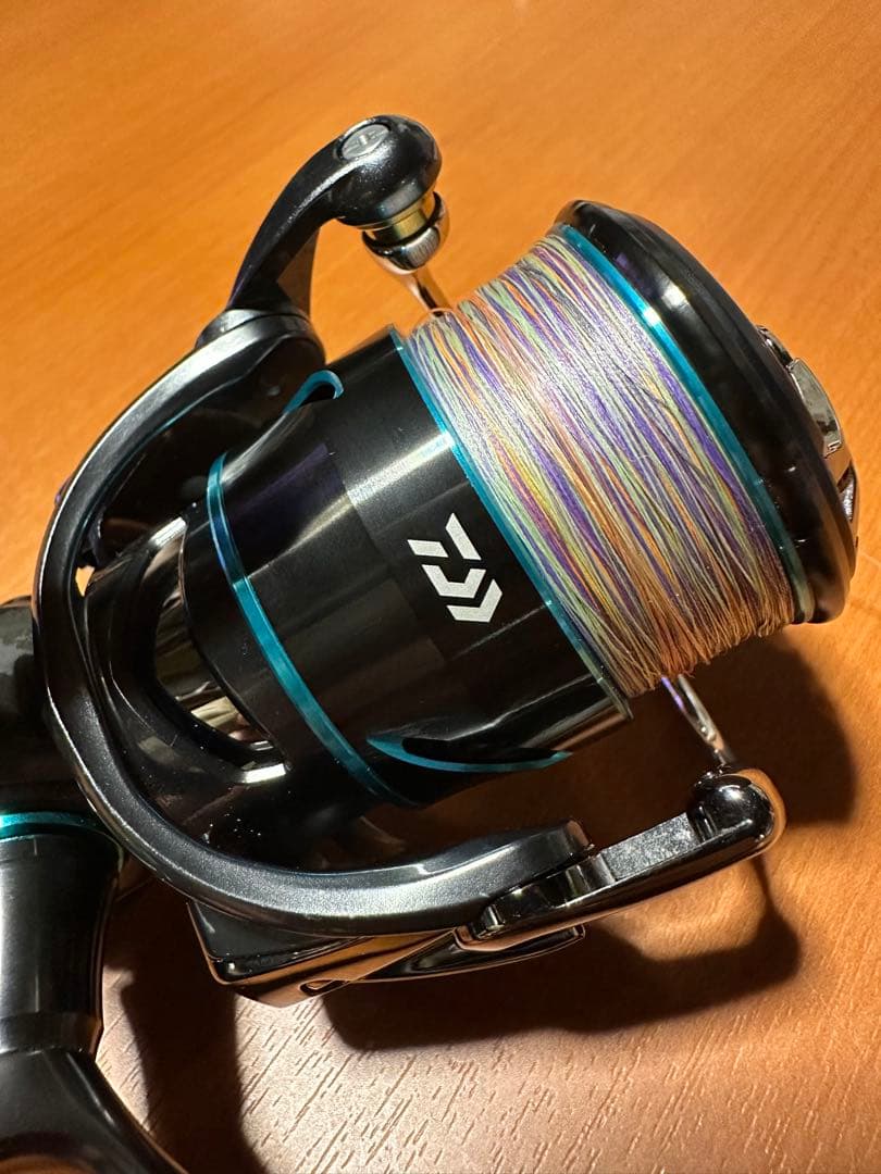 ダイワ　エメラルダス　エア　FC lt2500 リール