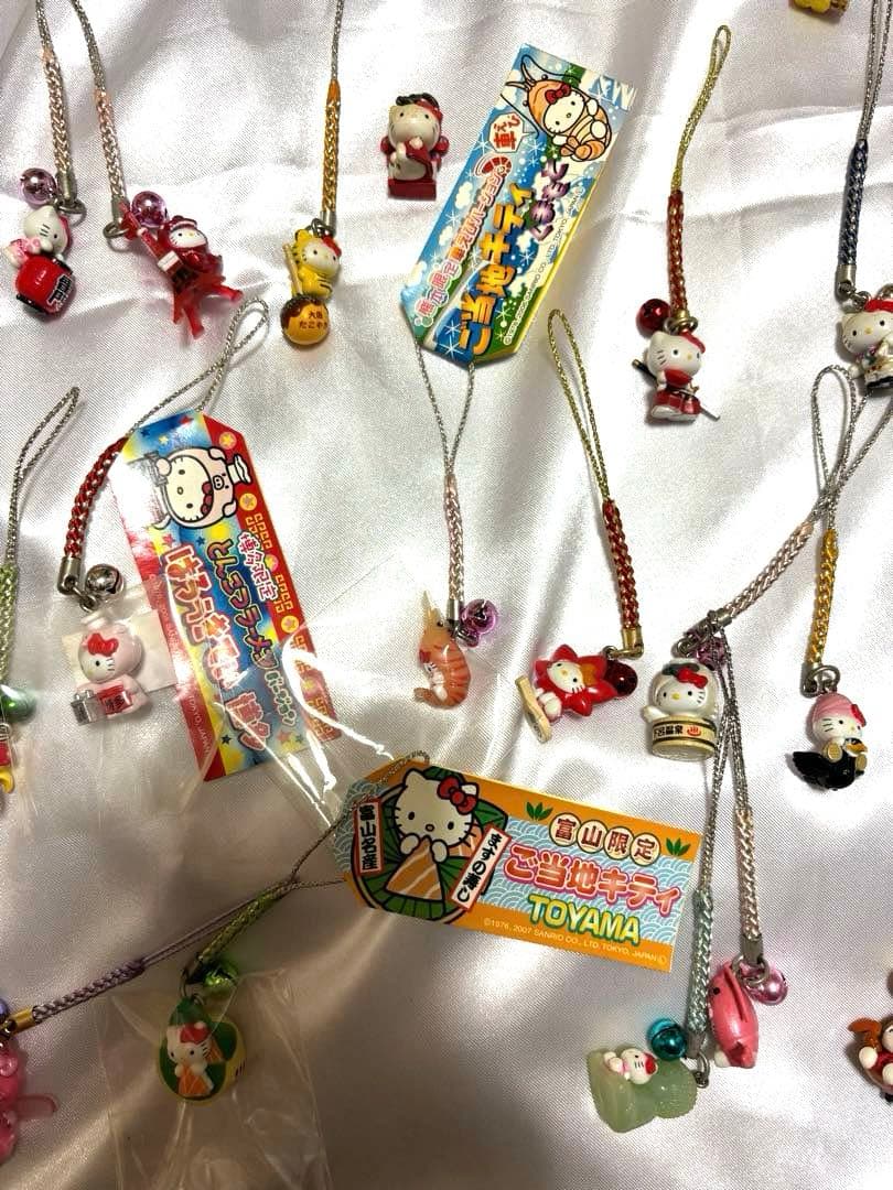レトロ　ハローキティ ストラップ セット