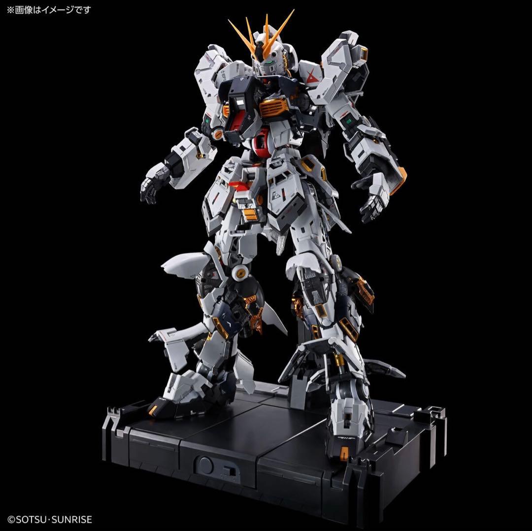 ロボット BANDAI PG UNLEASHED RX-93 v GUNDAM