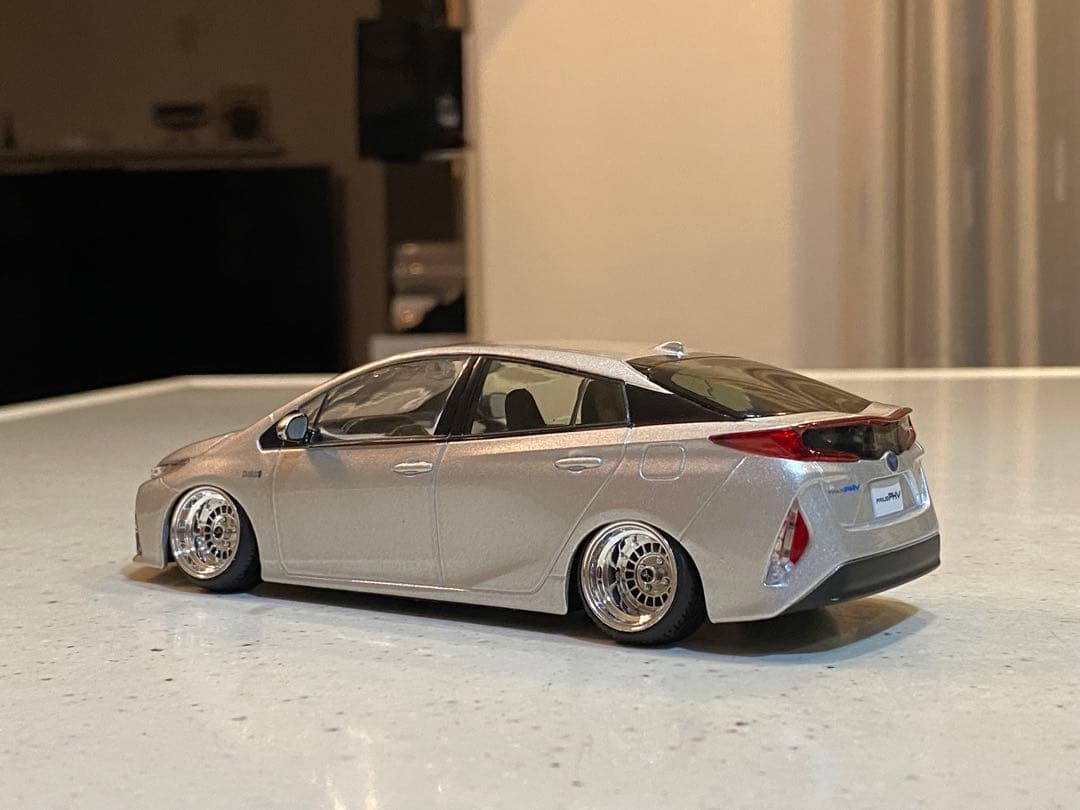 プリウス　PHV ローダウンカスタム 1/30 ダイキャストモデル