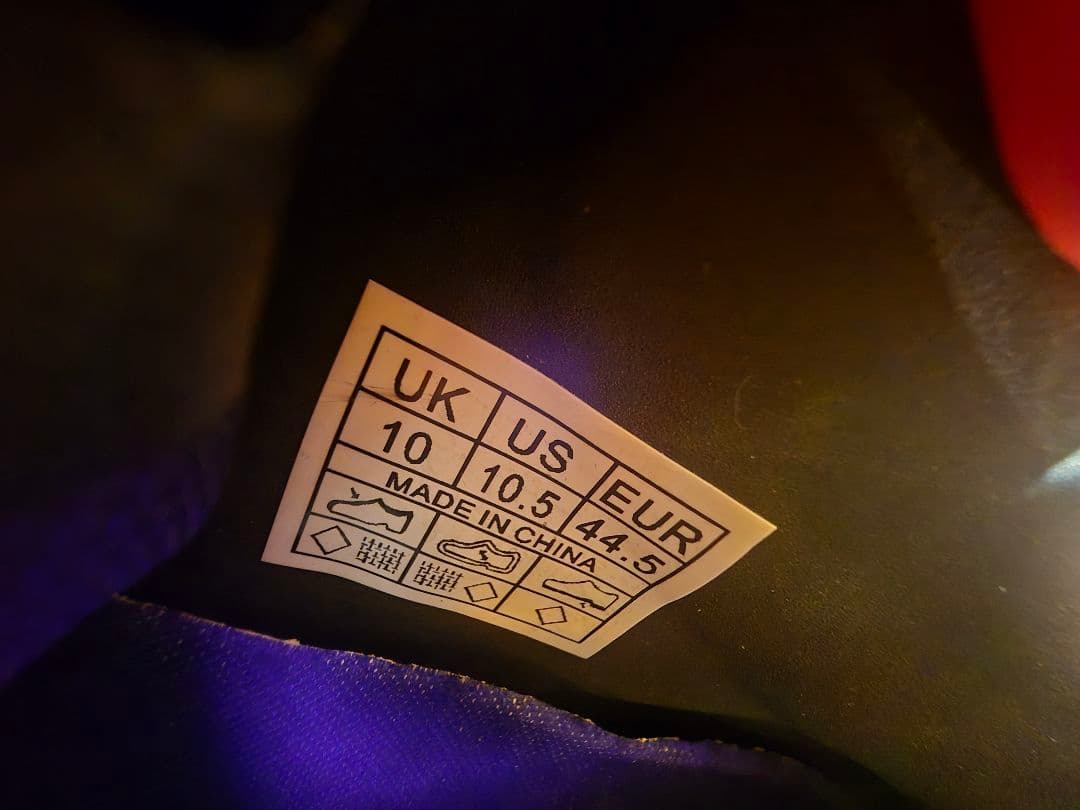 ギルバート　KAIZEN　ラグビースパイク　UK10