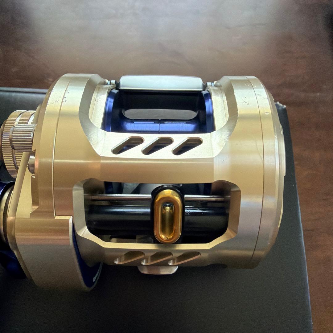 DAIWA MILLIONAIRE BASARA 両軸リール200H右ハンドル