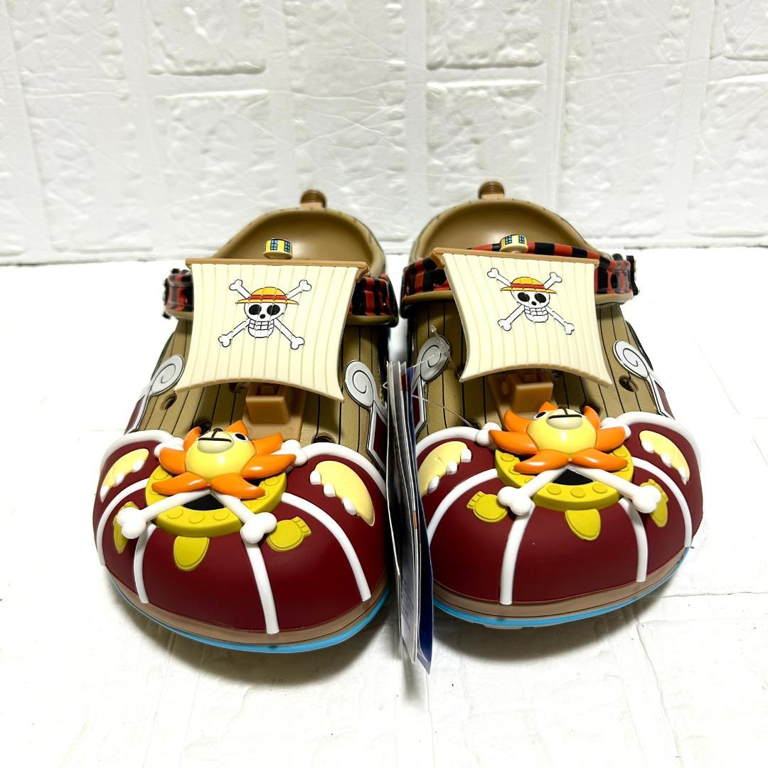 新品　クロックス ワンピース サニー号 コラボ サンダル ジビッツ 限定