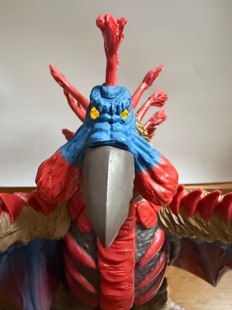 ウルトラマン　アルティメットルミナス　バードン