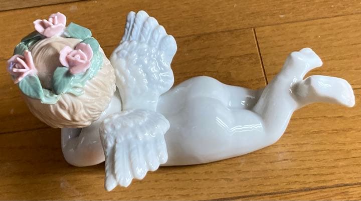 天使　陶器　エンジェル　蝶々　薔薇の草冠　レトロ