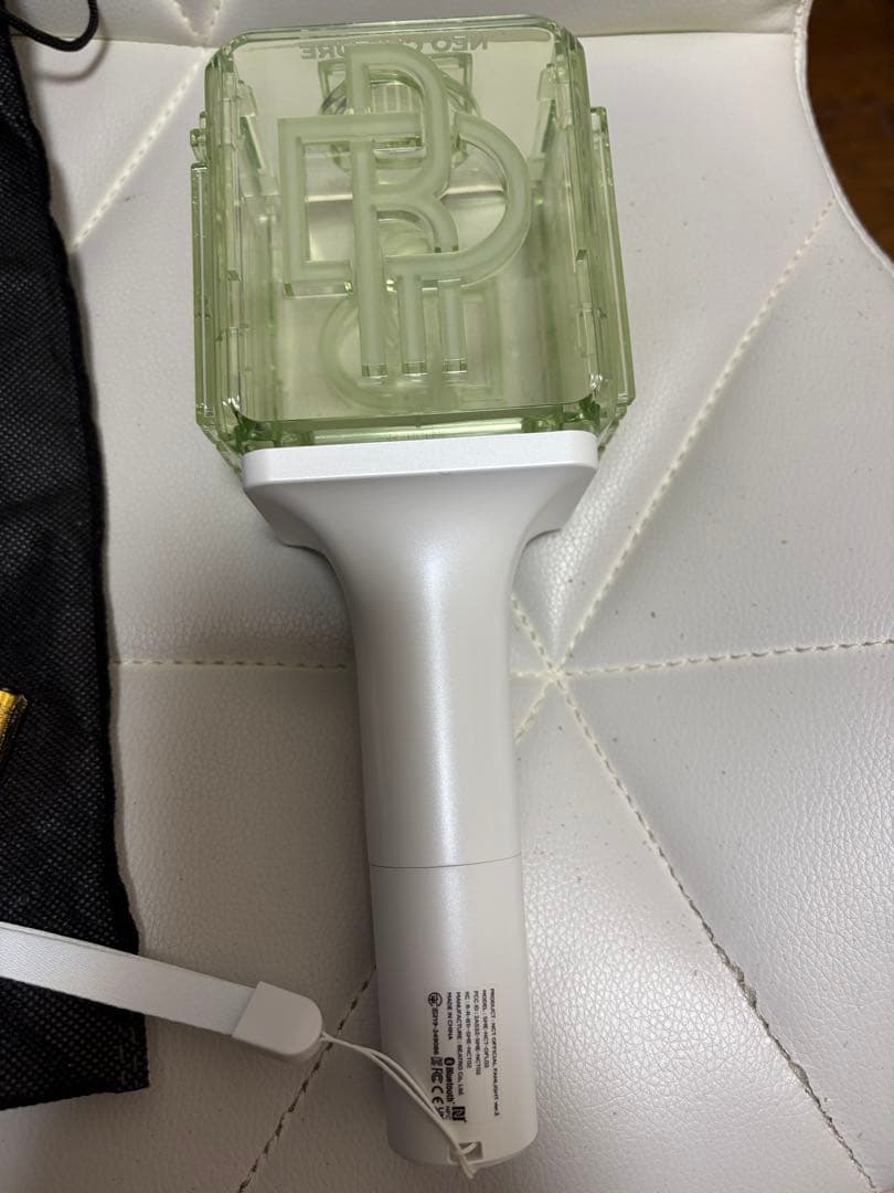 NCT ペンライト 透明・緑色 乾電池付き