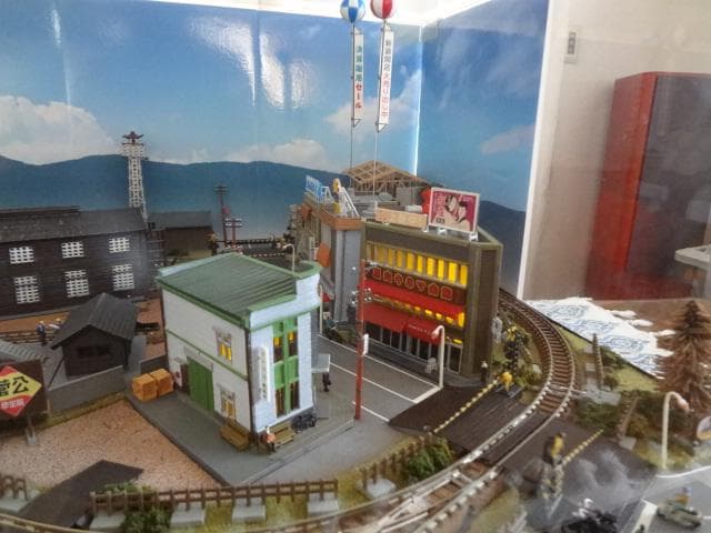 週刊SL鉄道模型 レイアウト・ジオラマ完成品 転車台ライト点灯PWケースNゲージ