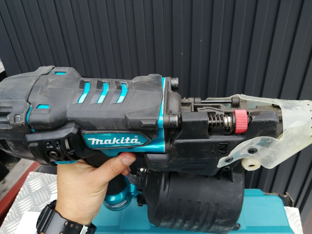 マキタ 釘打ち機 AN934HM 高圧釘打ち機 エア工具 大工 職人 現場