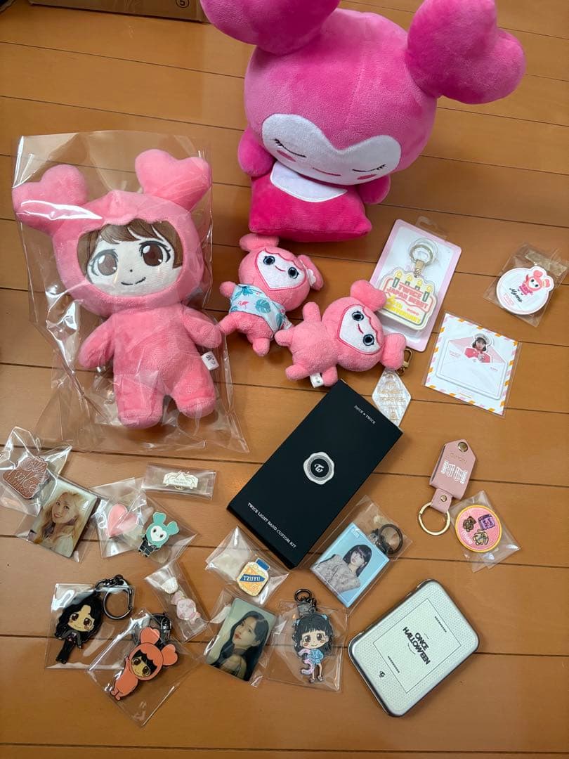 TWICE モモグッズ集