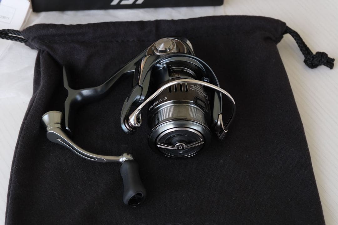 本日限定価格　新品　9月25日購入23 エアリティ ST SF 2000SS-H