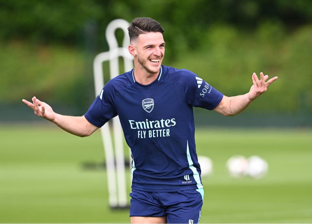 極美品 アーセナルArsenal 24/25 Pro Training Top