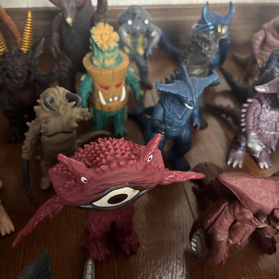 怪獣フィギュアセット 27体