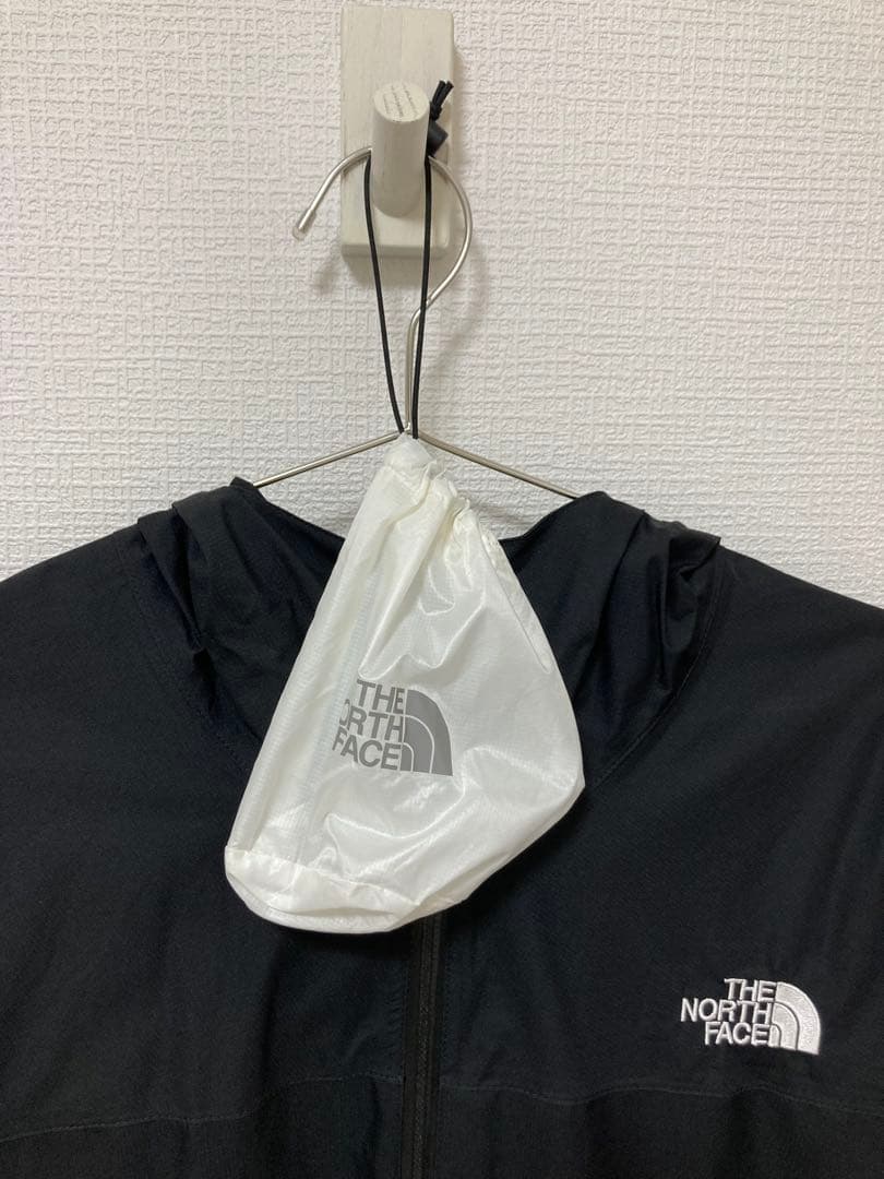 THE NORTH FACE ウィンドブレーカー ブラック
