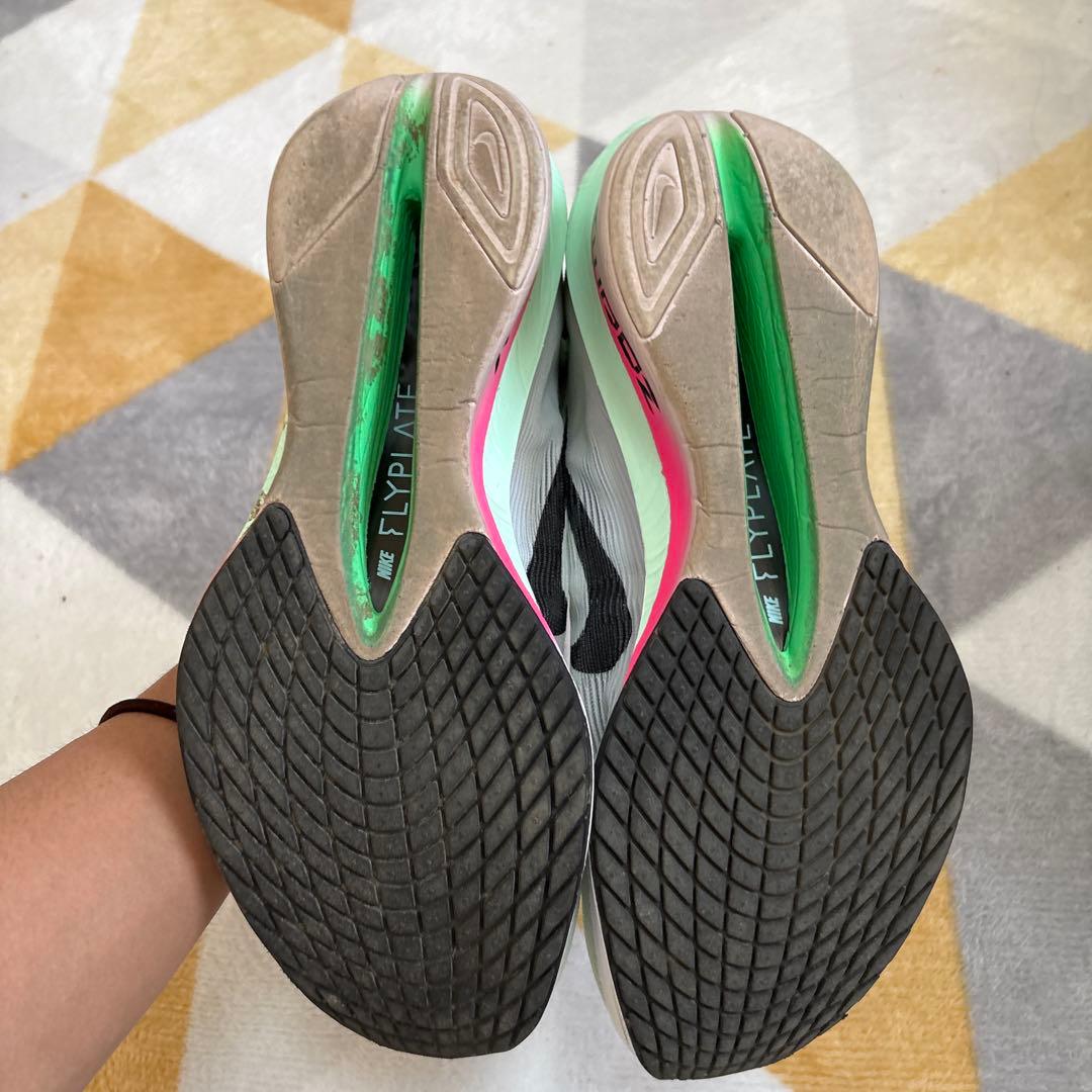 NIKEベイパーフライ4
