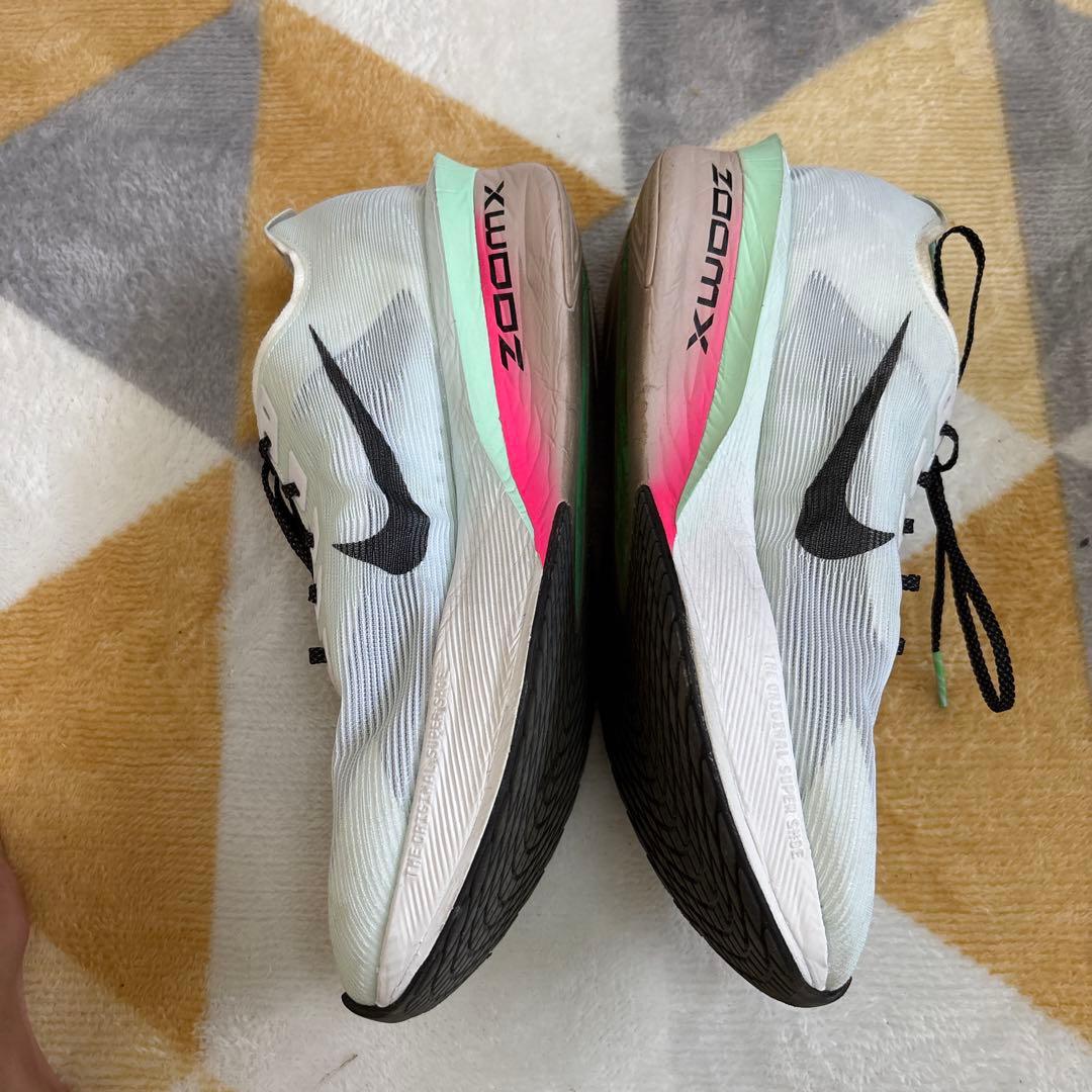 NIKEベイパーフライ4