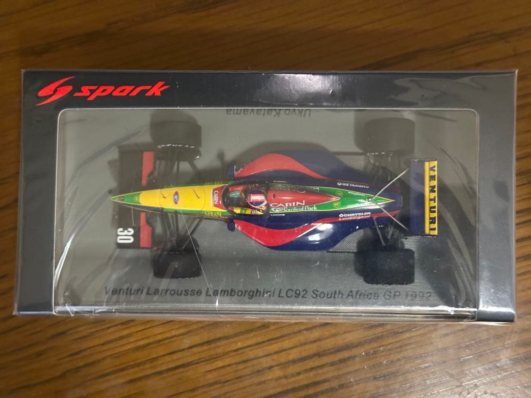 ミニカー Venturi Larrousse Lamborghini LC92 1/43