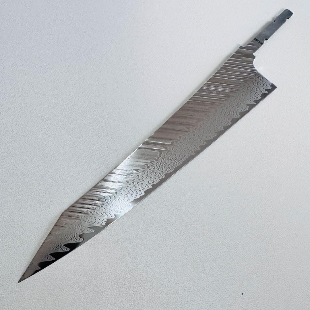 切付牛刀 240mm ダマスカス 刀身（柄なし）反りの剣型　筋引シェフナイフ
