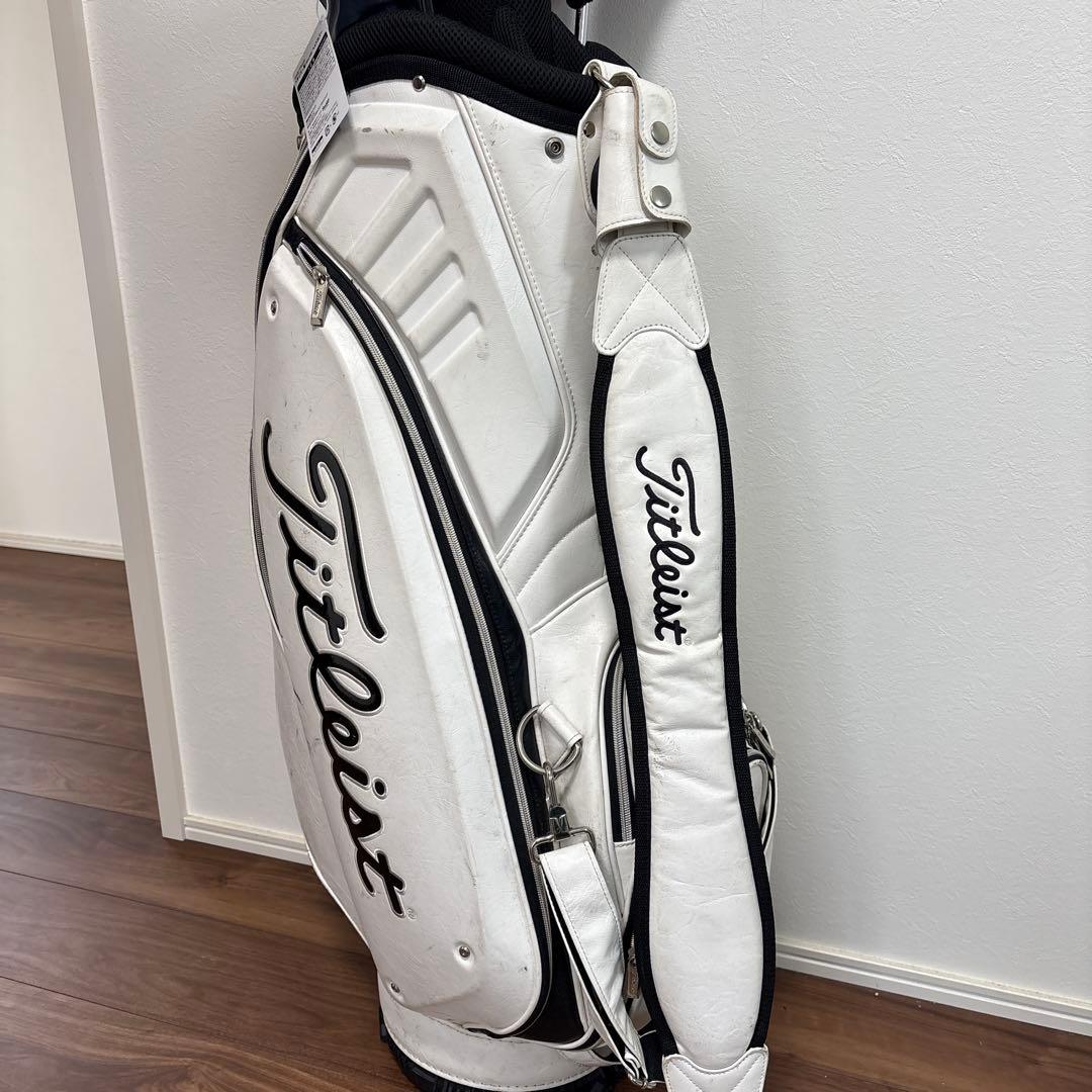 Titleist ホワイトキャディバッグ クラブ付き