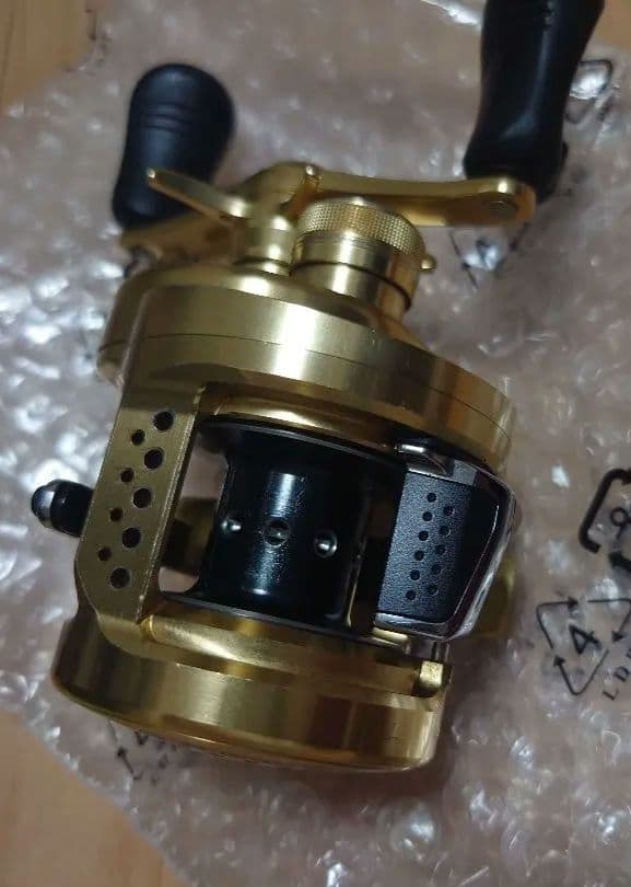 Shimano Conquest 200 ベイトリール