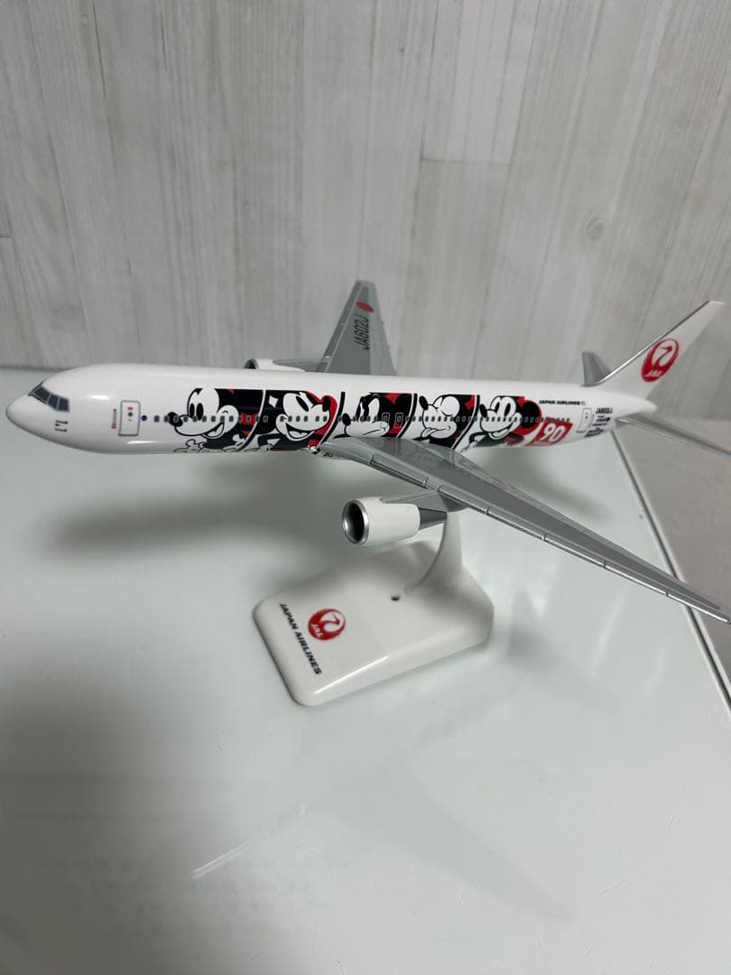 JAL 767-300ER ミッキーマウスデザイン 90周年記念モデル1:200