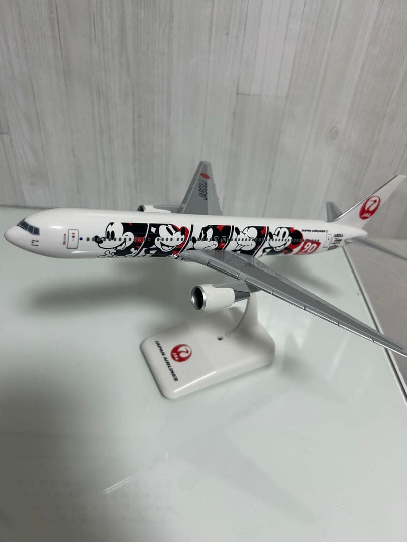 JAL 767-300ER ミッキーマウスデザイン 90周年記念モデル1:200