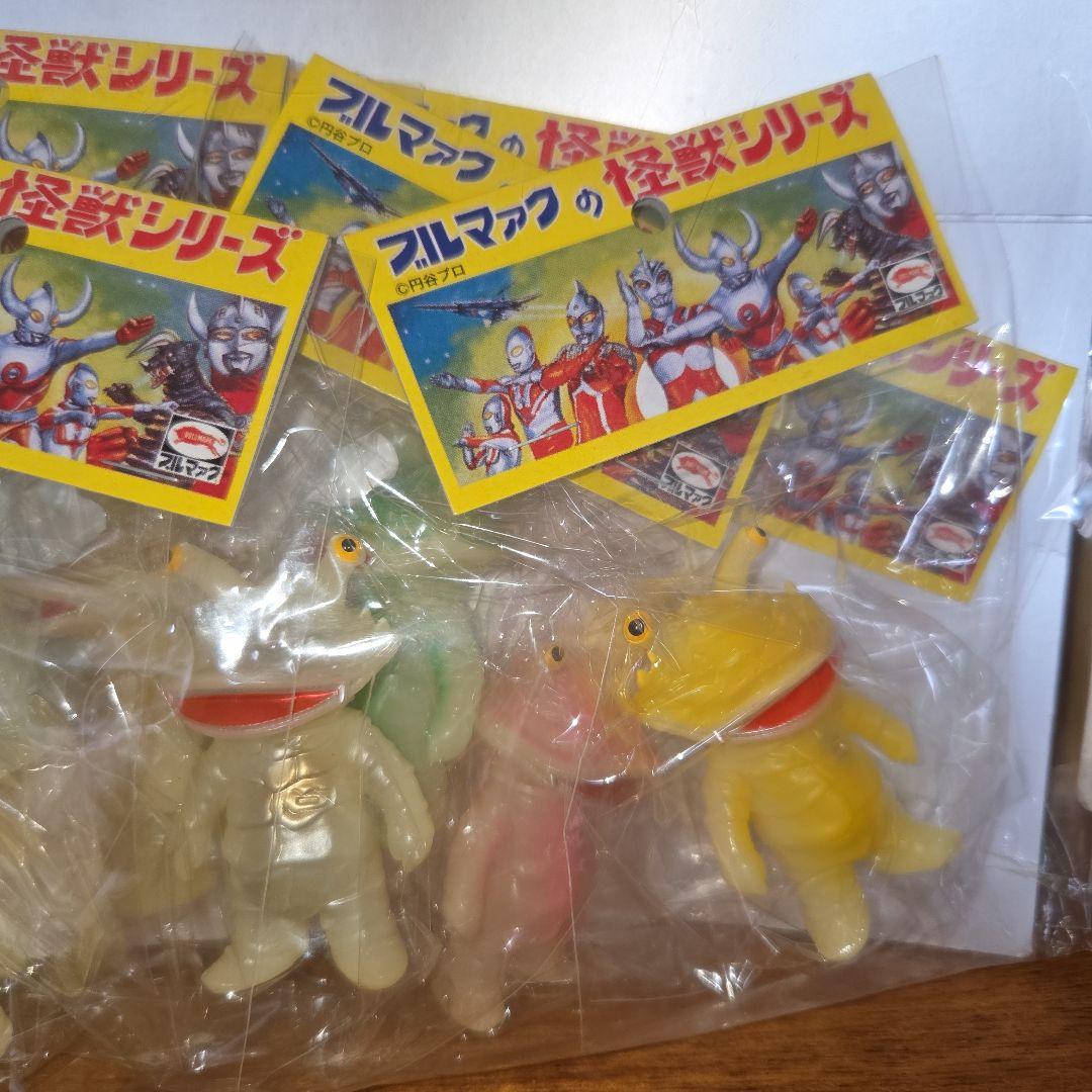 ブルマァク　ちびカネゴン7体セット（レインボーカラー）
