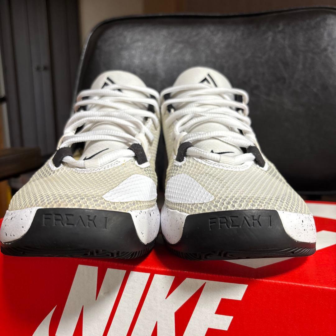 NIKE ZOOM FREAK1 希少 人気モデル