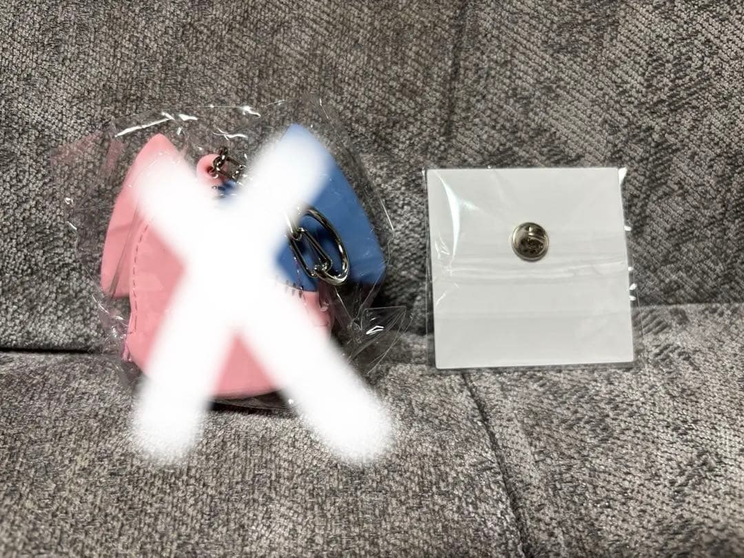 【新品】tuki.承認欲求爆発　うさぎさんラバーピンズ＆うさぎさんシリコンポーチ