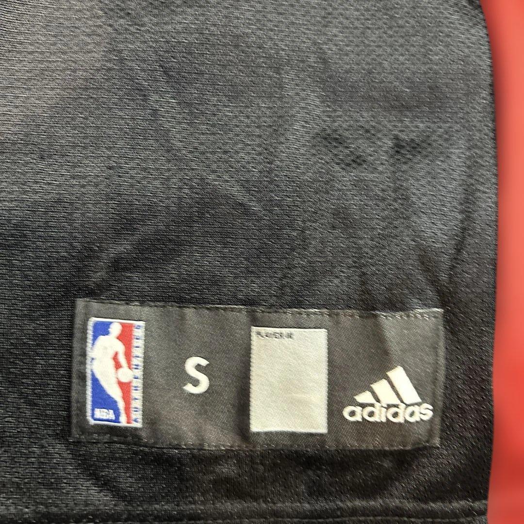 #634 HEAT ビブス　ユニフォーム　バスケ　3番　WADE Ｓ　古着
