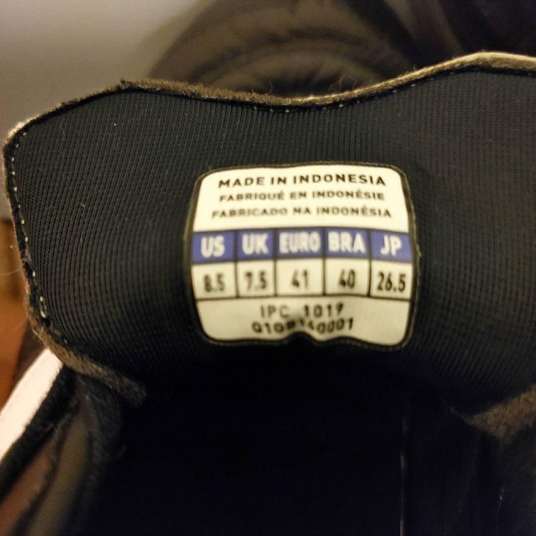 Mizuno Morelia サッカーシューズ 黒/白/赤　26.5