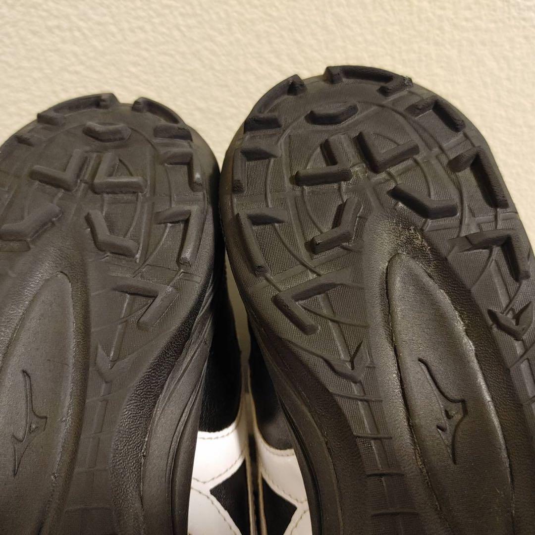 Mizuno Morelia サッカーシューズ 黒/白/赤　26.5