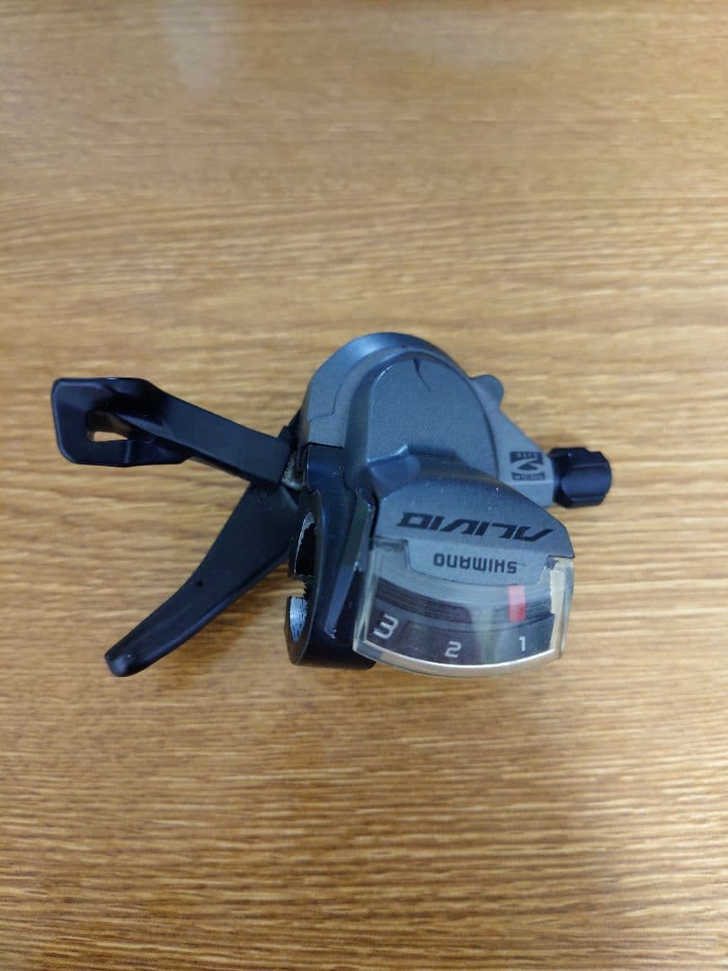 Shimano　alivio tiagra シフトレバー　3×10