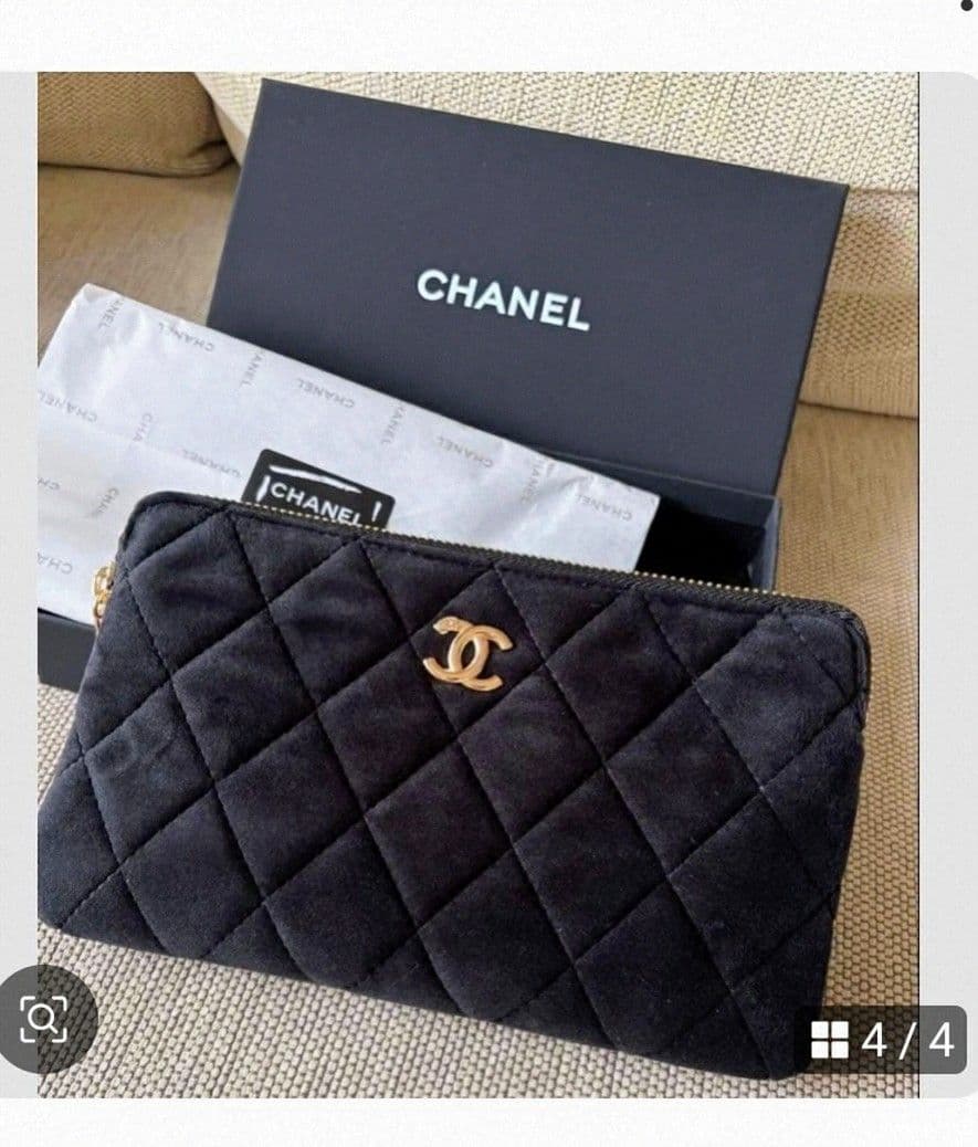 大人気✮CHANEL ブラック キルティング ポーチ✮