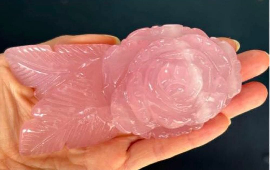 値下げ　高品質　ピンク濃い　ローズクォーツ　BIG 薔薇　手彫り　バラ