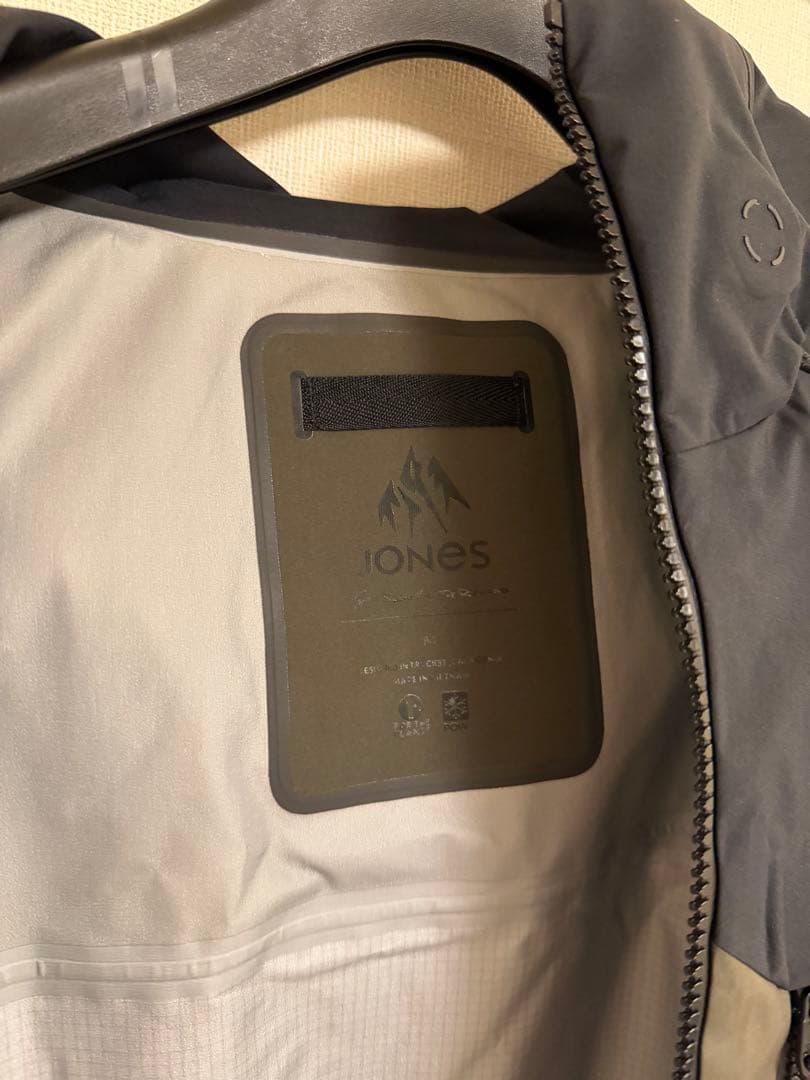 JONES スノーボードウェア　M　GORE-TEX Pro BC 1回使用