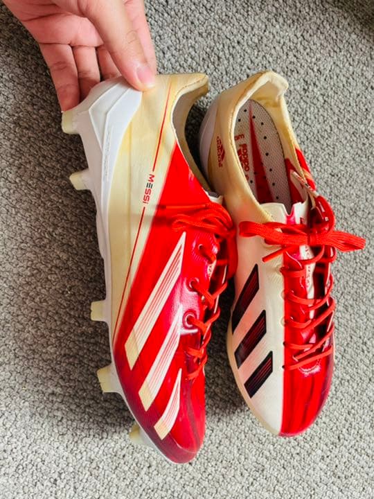 アディダスサッカースパイクシューズ F50 Adizero