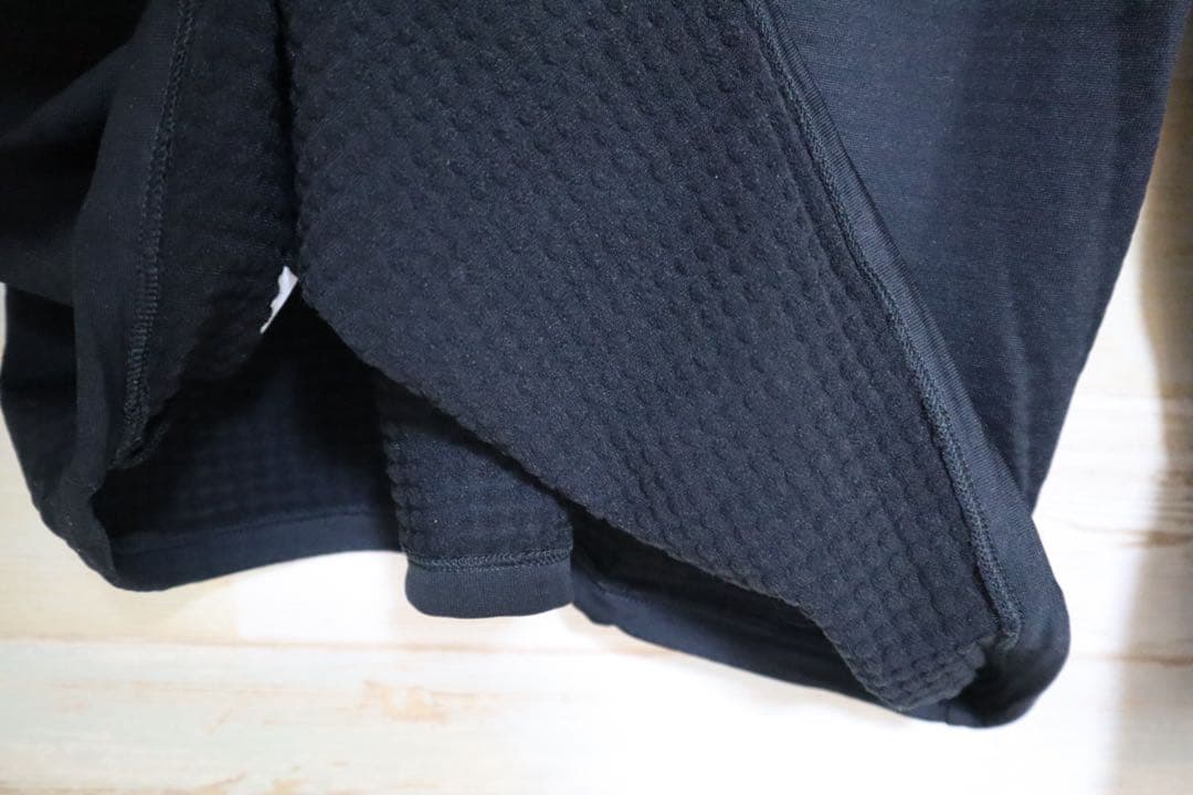 Lサイズ　NIKE ナイキ　エレメント ランニング ハーフジップ 長袖シャツ　黒