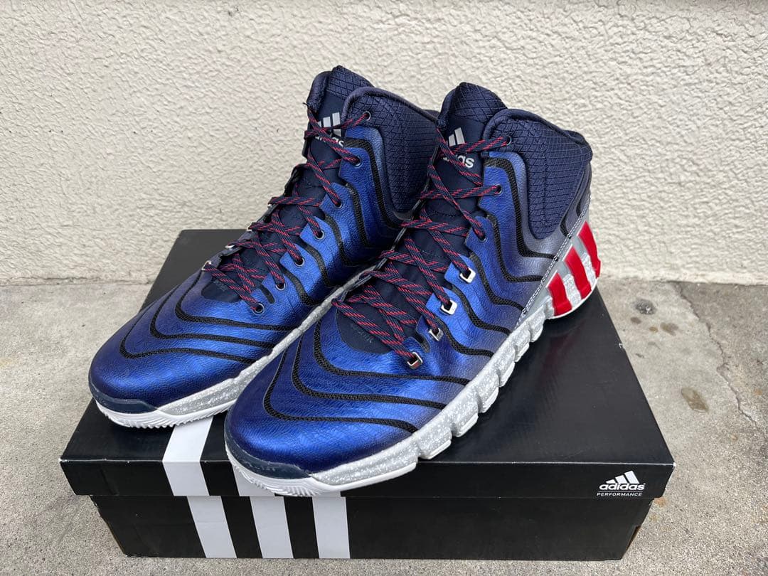 新品未使用 adidas crazyquick 2バッシュ スニーカー 33cm
