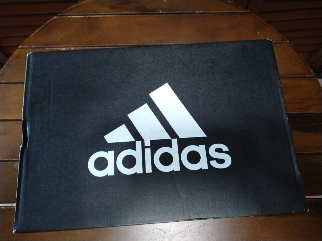 adidas PREDATOR 18.2HG/AG サッカースパイク（未使用品）